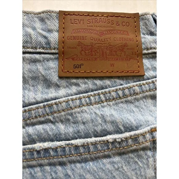 Levi’s Straus 501 Button Fly Shorts Size 31 Light Blue Pattern - Picture 4 of 6